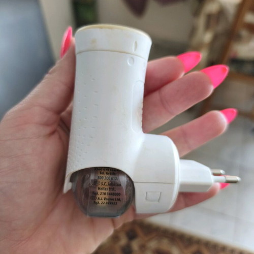 Glade plug-in electric air freshener device like new