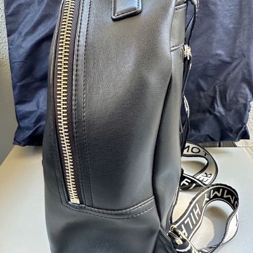 Tommy Hilfiger backpack like new, blue