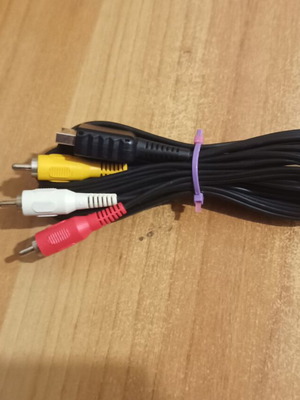 Καλώδιο εικόνας και ήχου A/V για Sony PlayStation 1 σαν καινούριο