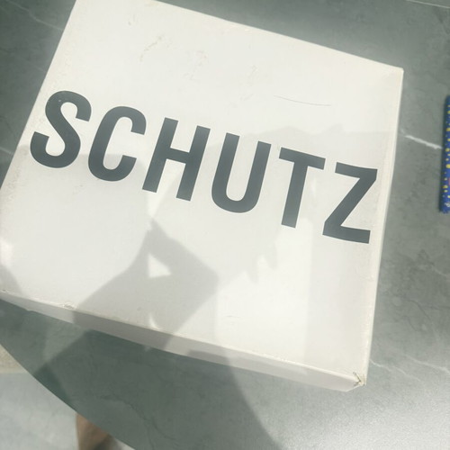 Schutz wedges size 40 like new, gold and silver