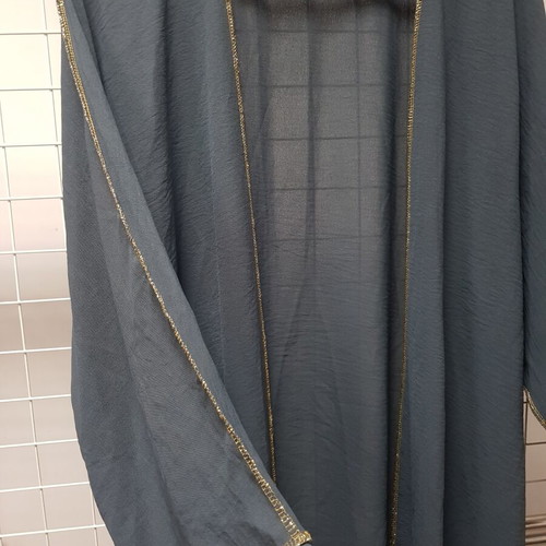 Stylish reversible long cape like new, gray and gold