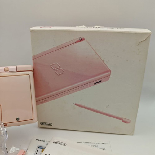 Nintendo DS Lite pink used with box and USB charger