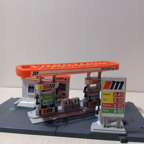 Matchbox Gas Station Car Track used