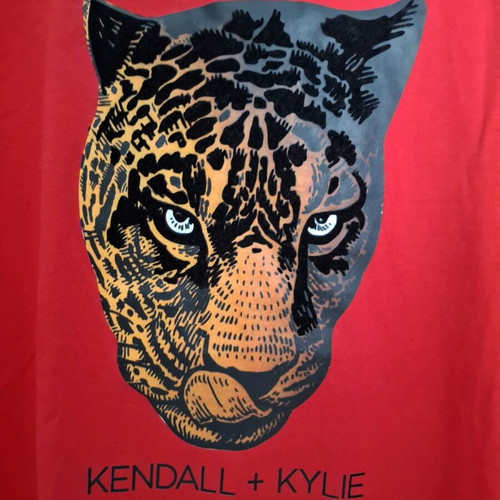 Kendall and Kylie women's t shirt red like new, oversize