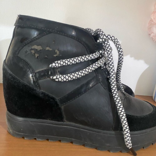 Armani Exchange hidden heel boots size 39 used black