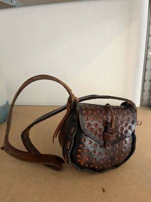 Leather vintage children's shoulder bag like new brown