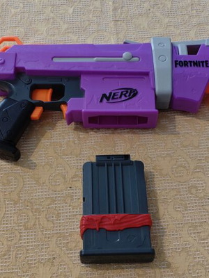 Nerf Fortnite blaster like new with 12 darts