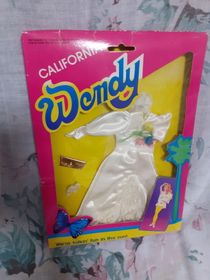 Wendy doll clothes new