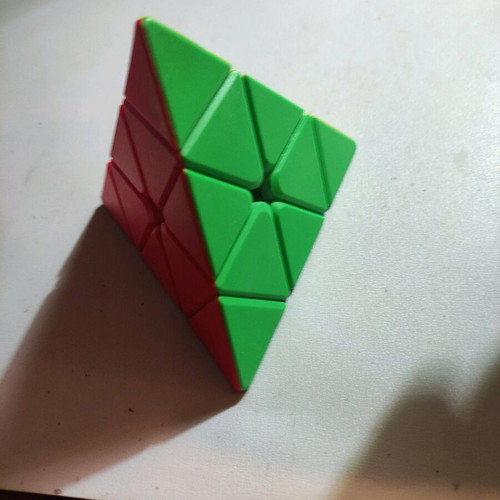 Speed Cube Pyramid Ziina Star new with fast and smooth rotation