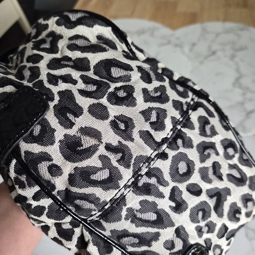 Guess Vintage Y2K Baguette Shoulder Bag like new, black and white