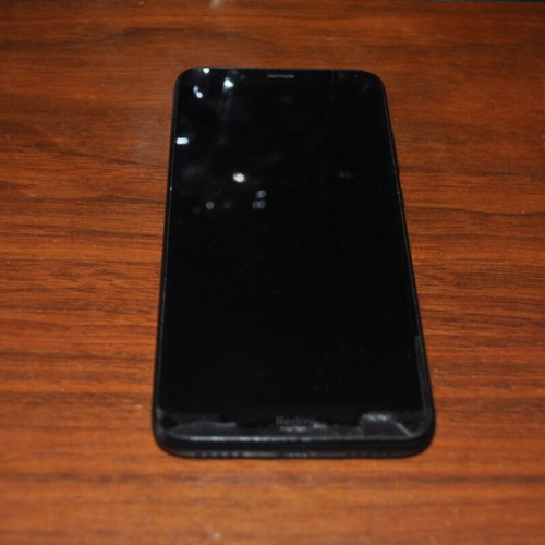 Xiaomi Redmi 7A smartphone used, 3GB RAM 64GB ROM, cracked screen