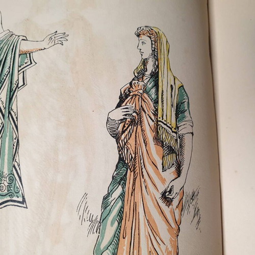 Historia Del Traje book used, history of ancient costumes