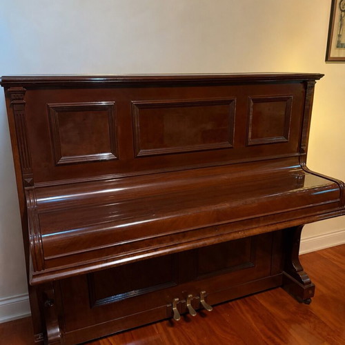 Piano like new condition