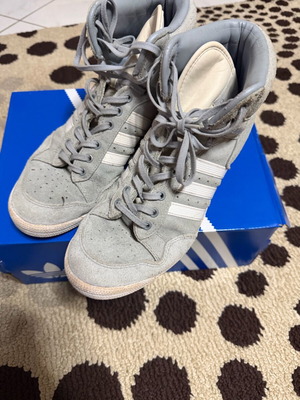 Adidas original Americana Hi sneakers used, size 42