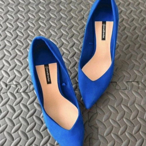 Stradivarious blue royal suede pumps like new, size 39