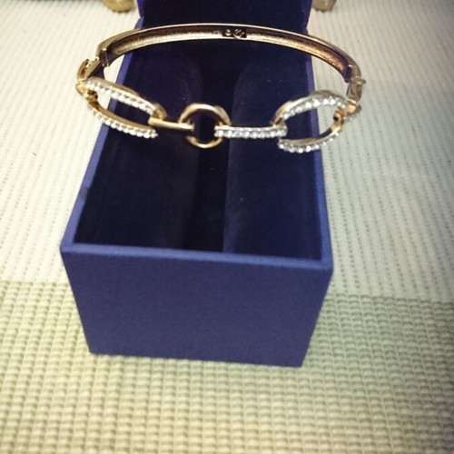 Swarovski Dextera bracelet new, gold color