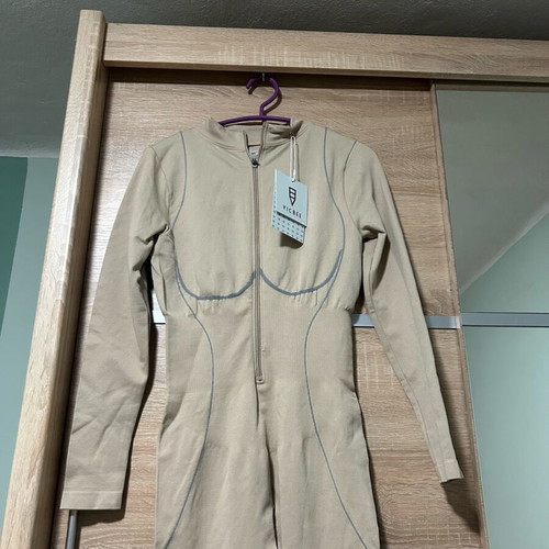 One-piece jumpsuit new, beige, elastic waist