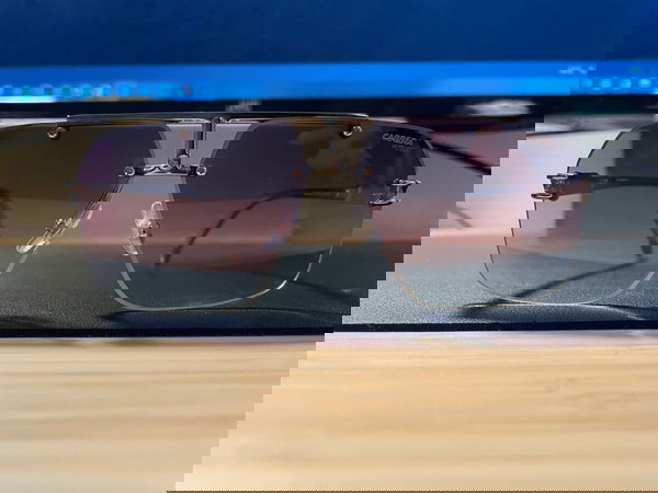 ΠΩΛΕΙΤΑΙ ΓΥΑΛΙ CARRERA