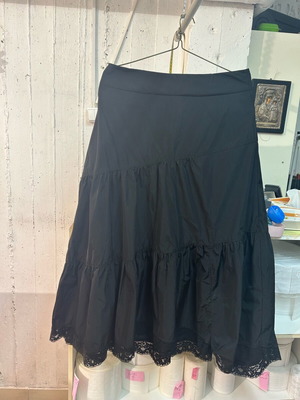 Lynne skirt black like new, one size