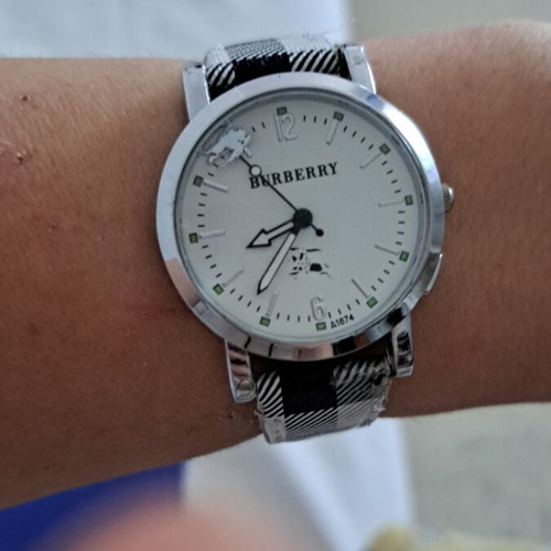 Burberry unisex watch classic used with strap