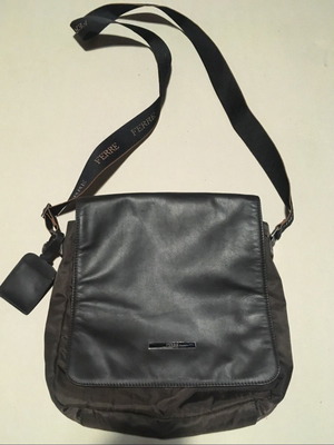 Gianfranco Ferre Men's Messenger Bag μεταχειρισμένη, σε πολύ καλή κατάσταση