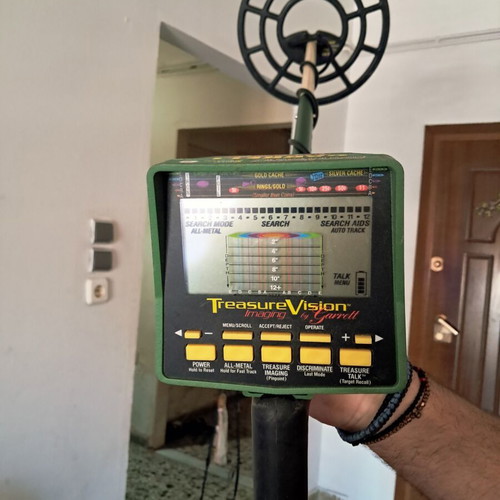 Garrett GTI 2500 metal detector used