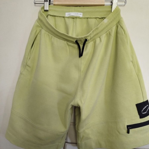 Zara yellow bermuda shorts for boys used, size 11-12