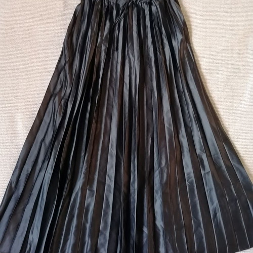 Celestino pleated maxi skirt one size new, black