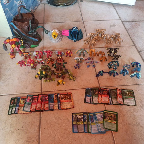 Gormiti collection used with figures and cards