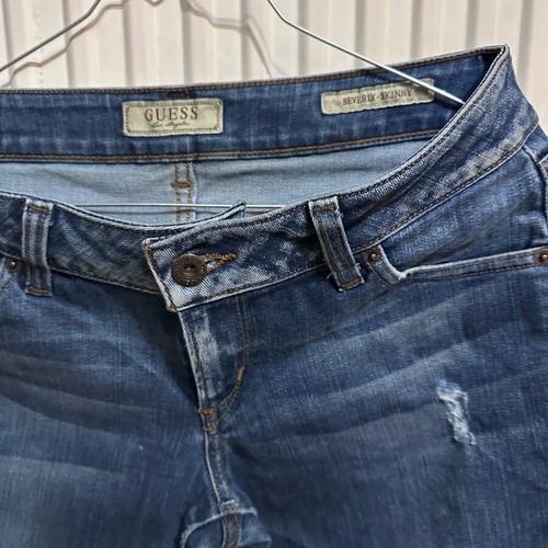 Guess women's skinny jeans like new, size 27, blue