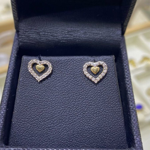 14k Gold Heart Earrings new with zircon stones