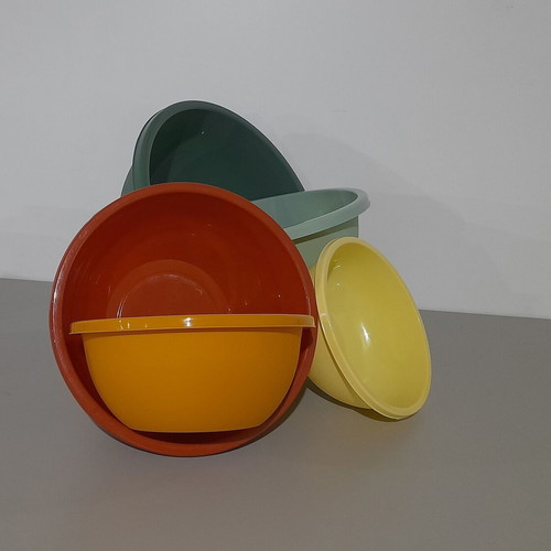 Mixing bowls set of 5 new, BPA free