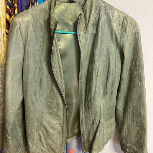 Brand new Leather Jacket in Unique Olive Color! no medium
