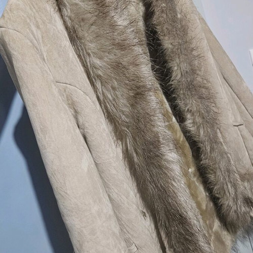 Guess coat like new with fur and suede beige women's outerwear