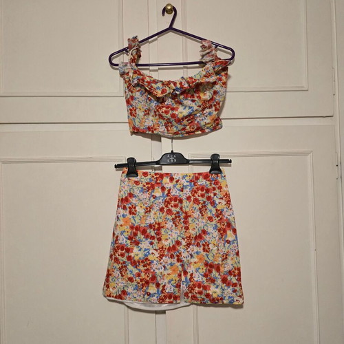 MtsPoint women's top and skirt set, multicolored