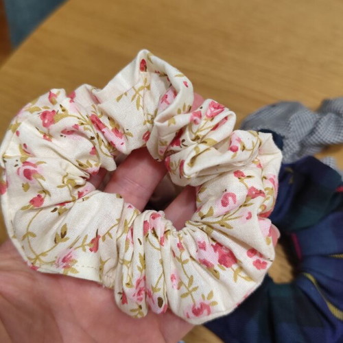 Scrunchies set of 5 made from quality cotton fabrics, multicolor
