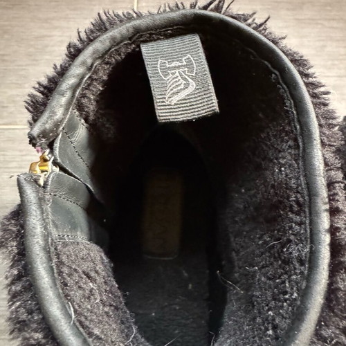 Hogan boots used, black size 39, suede with fur
