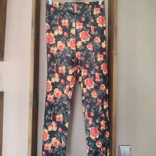 Elastic pants with back zipper, like new, size L, multicolor