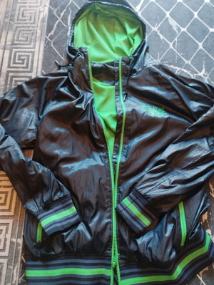 Nike windbreaker used large dark blue with light green