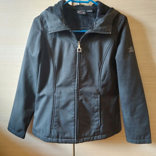 ZeroXposur windbreaker jacket like new, black with fur lining
