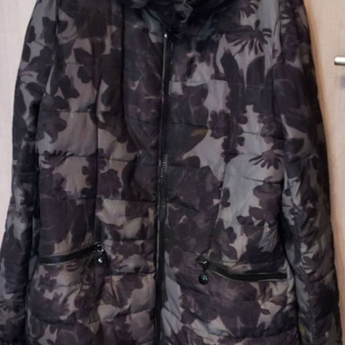 Sweet Miss women's jacket like new, slim fit, green