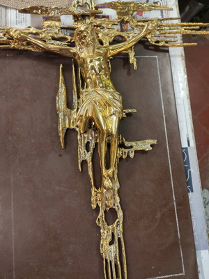 Bronze cross used 77cm x 62cm