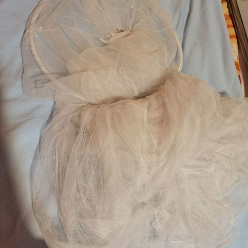 Bed canopy used, white, 45 cm diameter