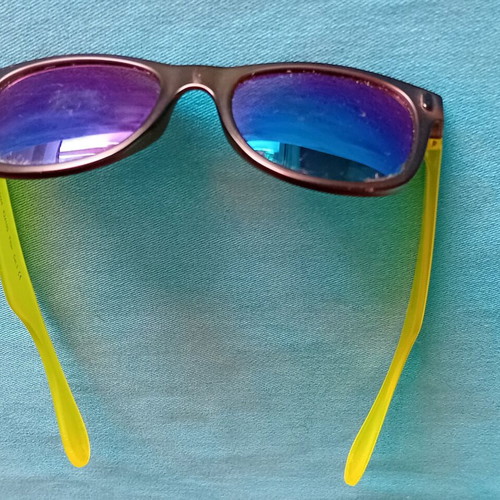 Invu children's polarized sunglasses used, gray green frame and lenses