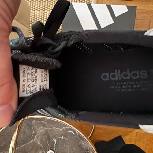 Adidas athletic shoes size 43 like new with suede parts