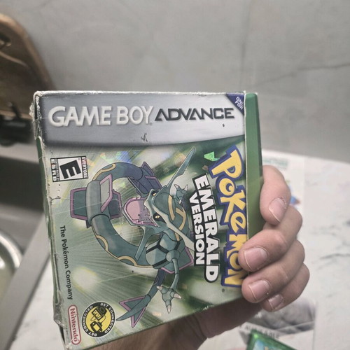 Pokemon Emerald used CIB USA Edition