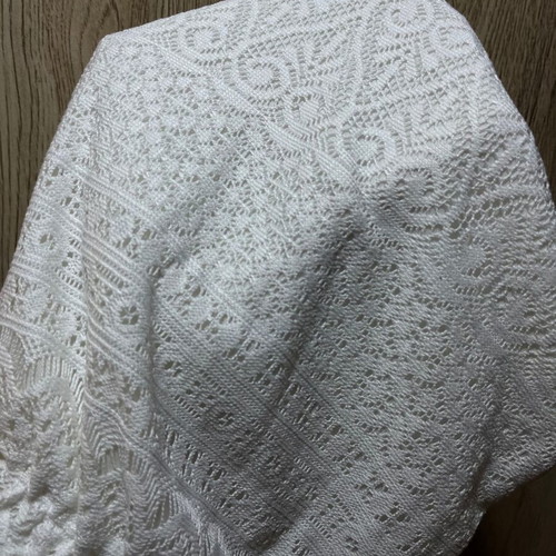White lace off-shoulder blouse like new, size XL