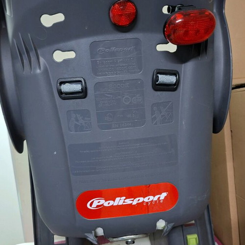 Bellelli and Polisport bicycle seats used