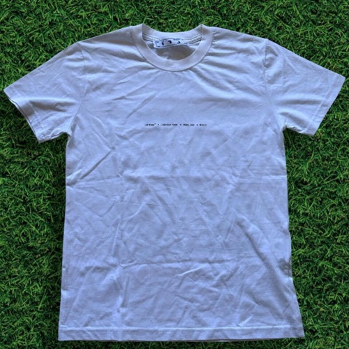 Off-White men's T-shirt size S new with arrow graphic print