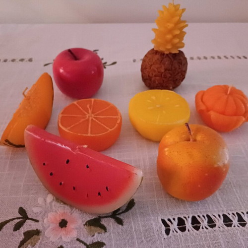 Scented candles new, set of 8 fruit shapes